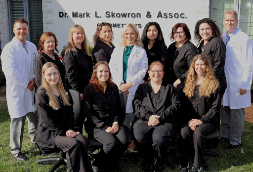 Skowron Eye Care, 370 N York St, Elmhurst, IL 60126, USA, 