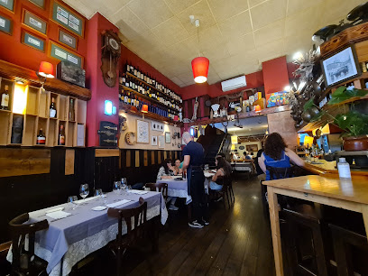 Restaurante El Cencerro - C. Decano Prendes Pando, 24, 33208 Gijón, Asturias, Spain