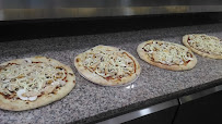 Plats et boissons du Pizzeria Distributeur 24/7 Pizza à Audincourt - n°14