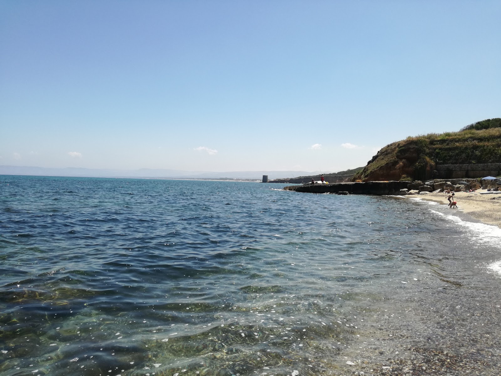 Photo de Spiaggia di Farrizza avec un niveau de propreté de partiellement propre