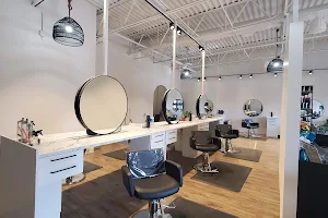 Definition Salon and Spa image