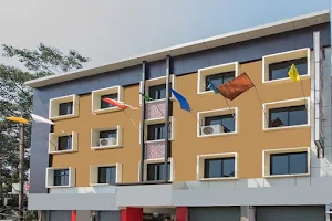 OYO Hotel Kabir image