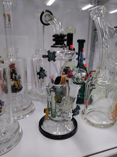 Tobacco Shop «Redz Head Shop», reviews and photos, 1682 N Adair St, Cornelius, OR 97113, USA