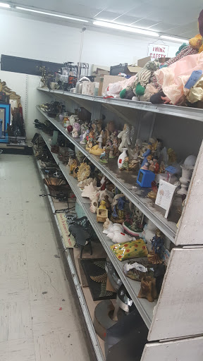 Thrift Store «Community Thrift Store», reviews and photos, 5456 Hansel Ave, Edgewood, FL 32809, USA