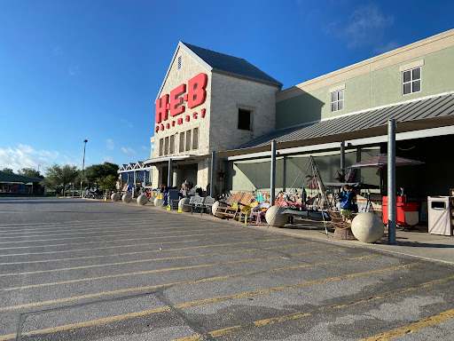 Grocery Store «H-E-B Grocery», reviews and photos, 407 S Adams St, Fredericksburg, TX 78624, USA
