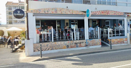 Rosa,s Café - Av. del Puerto, 4, 03590 Altea, Alicante, Spain