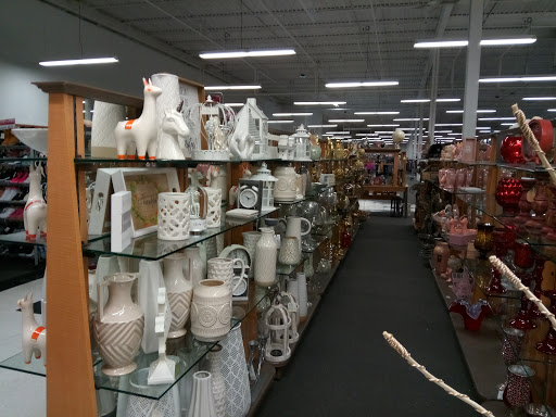 Clothing Store «Burlington Coat Factory», reviews and photos, 370 US-130, Hightstown, NJ 08520, USA