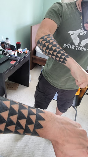 Explore bruins tattoo ideas, creative tattoo ideas in Honolulu, available at 434 TATTOO WAIKIKI