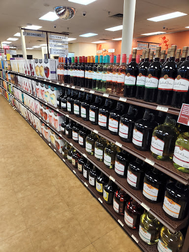 Liquor Store «Fine Wine & Good Spirits», reviews and photos, 2143 MacDade Boulevard, Holmes, PA 19043, USA