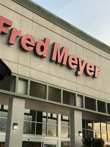 Grocery Store «Fred Meyer», reviews and photos, 555 Trosper Rd SW, Tumwater, WA 98512, USA