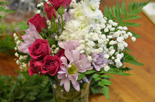 Florist «Four Seasons Florist», reviews and photos, 2141 Wilma Rudolph Blvd D, Clarksville, TN 37040, USA