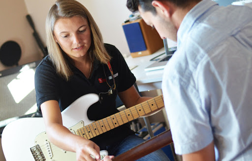 Guitar Lessons Bristol - Your Guitar Academy