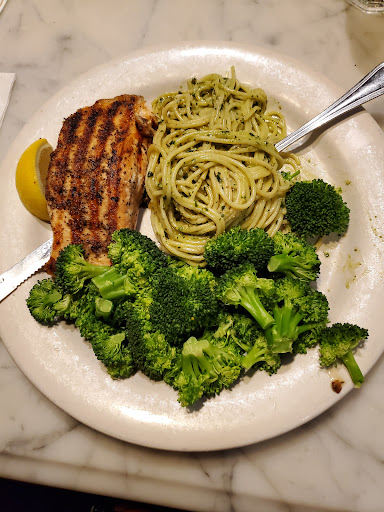 Little Tonis Restaurant image