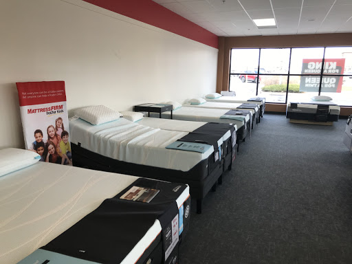 Mattress Store «Mattress Firm Highlands Ranch Westridge», reviews and photos, 9305 Dorchester St Suite 102, Highlands Ranch, CO 80129, USA