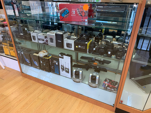 Pawn Shop «Pacific Pawn Shop», reviews and photos, 7653 Pacific Blvd, Huntington Park, CA 90255, USA