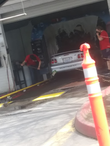 Car Wash «Hazel Dell Car Wash», reviews and photos, 8200 NE Hwy 99, Vancouver, WA 98665, USA