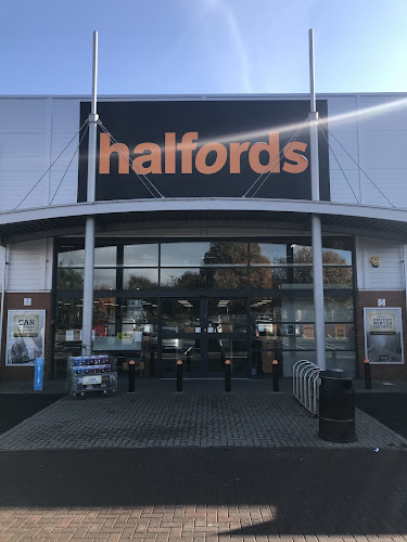 Halfords - Kingston Park - Auto glass shop