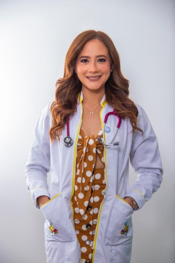 Dra. Olga Elena Medina Paternina, Pediatra