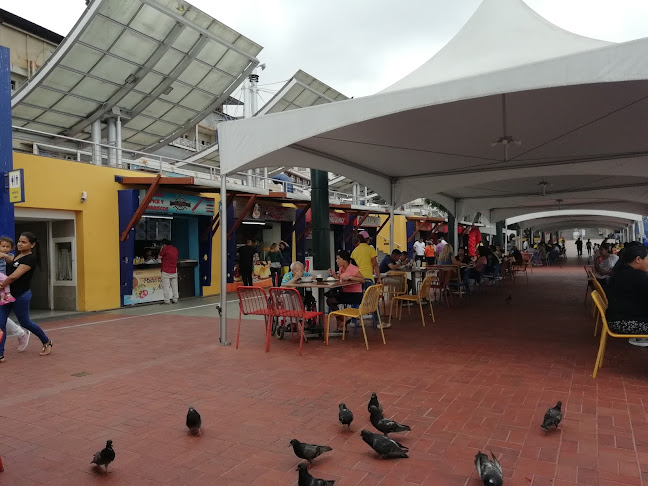 Mercados Y Centros Comerciales, Avenida 12 Southeast 2212 Centro, Guayaquil 090307, Ecuador