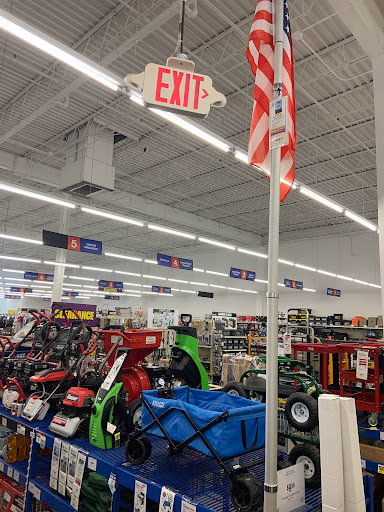 Hardware Store «Harbor Freight Tools», reviews and photos, 65 NJ-17, Hasbrouck Heights, NJ 07604, USA