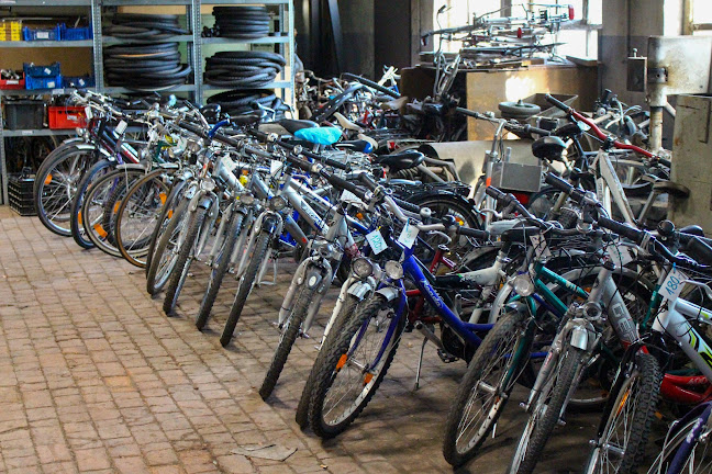 Kommentare und Rezensionen über Bud’s Bikes - Fahrradreparaturen und Recyclingbetrieb für Fahrräder