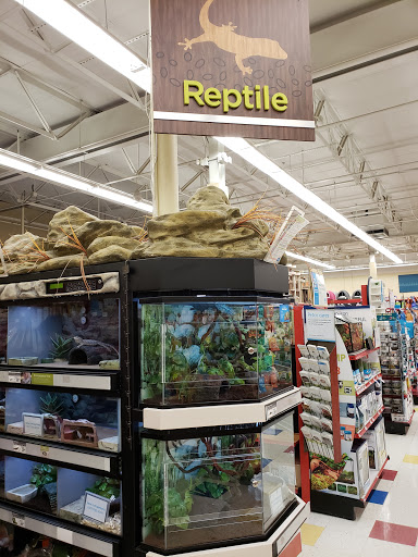 Pet Supply Store «Petco Animal Supplies», reviews and photos, 10383 Reisterstown Rd, Owings Mills, MD 21117, USA