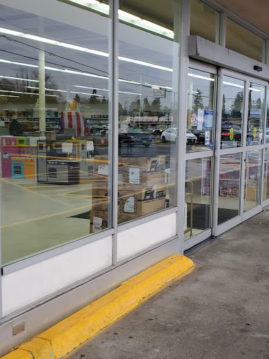Discount Store «Eagle Bargain Outlet», reviews and photos, 10890 SE Oak St, Milwaukie, OR 97222, USA
