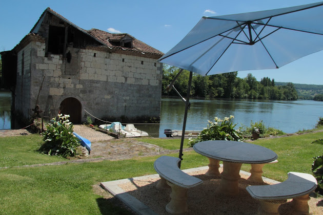 Photo Chambre d'hôtes MOULIN DE RIGOULIERES 47140 Saint-Sylvestre-sur-Lot