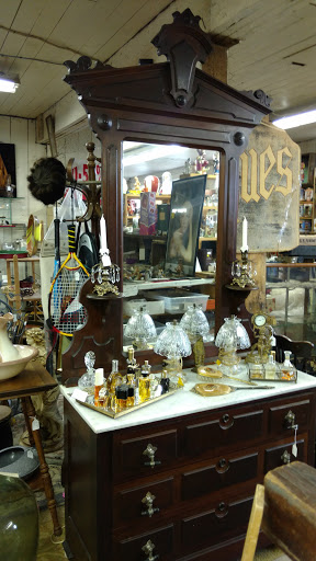 Flea Market «The Douglas Flea Market», reviews and photos, 436 NE Main St, Douglas, MA 01516, USA