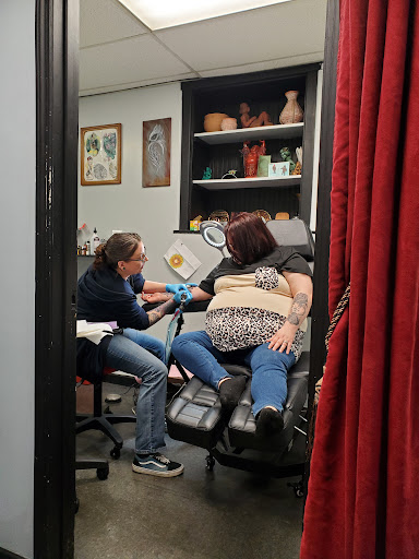 Explore under butt tattoo ideas, creative tattoo ideas in Lisbon, available at Stigmata tattoo & piercing