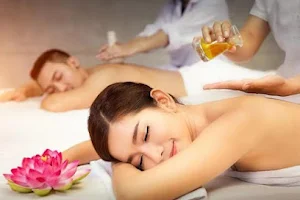 Sunny Spa Foot & Body Massage image