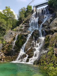 320 recensioni di Cascate Di Crosis - Crosis waterfall/Pissande di Crosis a  Tarcento