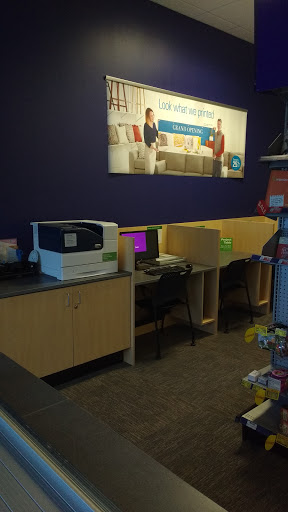 Print Shop «FedEx Office Print & Ship Center», reviews and photos, 211 Highland Ave b, Seekonk, MA 02771, USA