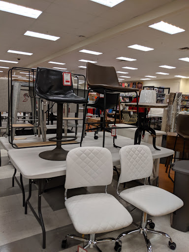 Department Store «T.J. Maxx», reviews and photos, 160 N Gates Dr, Bloomington, IN 47404, USA