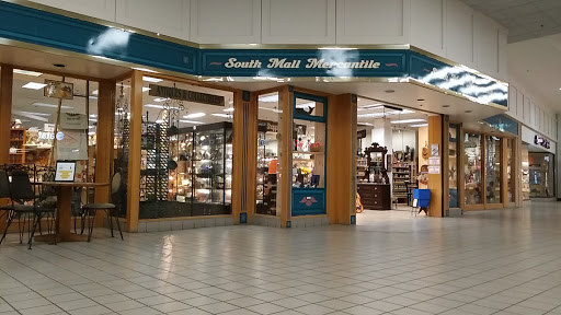Shopping Mall «South Mall», reviews and photos, 3300 Lehigh St, Allentown, PA 18103, USA