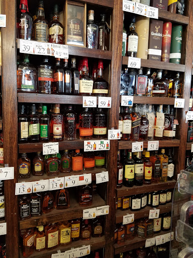 Liquor Store «EZMART LIQUOR STORE & CRAFT BEER ,BEER KEGS», reviews and photos, 1302 W Walnut Ave, Visalia, CA 93277, USA