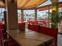 Atmosphère du Cafe Du Port à Palavas-les-Flots - n°1