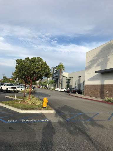 Department Store «Nordstrom Rack Edinger Plaza», reviews and photos, 7532 Edinger Ave, Huntington Beach, CA 92647, USA