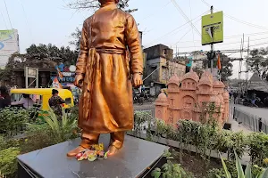 Vivekananda Statue - Alambazar image