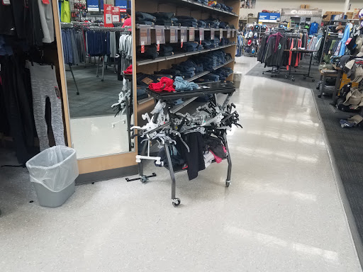 Sporting Goods Store «Academy Sports + Outdoors», reviews and photos, 3205 S MacArthur Dr, Alexandria, LA 71301, USA