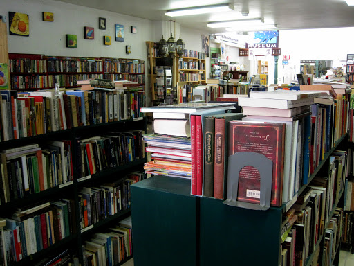 Book Store «Green Hand Bookshop», reviews and photos, 661 Congress St, Portland, ME 04101, USA