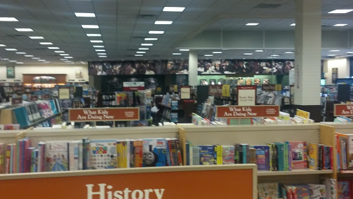 Book Store «Barnes & Noble», reviews and photos, 3120 Fairlane Dr, Allen Park, MI 48101, USA