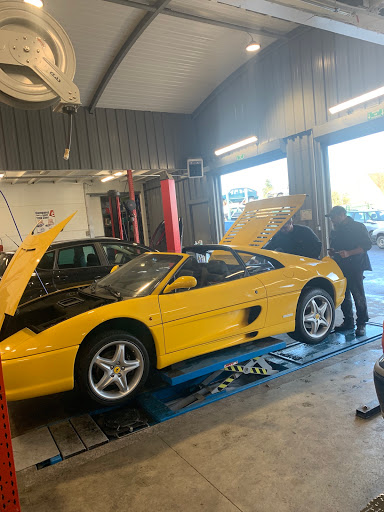 Photo 2 - Caréco - Gièvres Auto