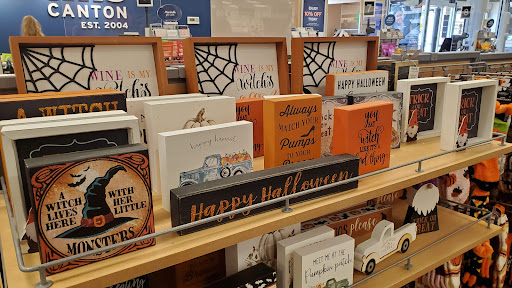 Department Store «Marshalls», reviews and photos, 41920 Ford Rd, Canton, MI 48187, USA