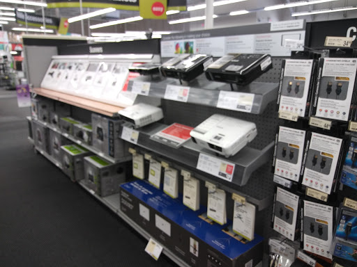 Office Supply Store «Staples», reviews and photos, 23035 W Outer Dr, Allen Park, MI 48101, USA