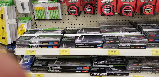 Hardware Store «Harbor Freight Tools», reviews and photos, 1460 Main St, Hamilton, OH 45013, USA