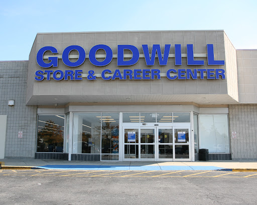 Goodwill of North Georgia: Smyrna Store, Career Center, and Donation Center, 3205 South Cobb Dr SE, Smyrna, GA 30080, Thrift Store