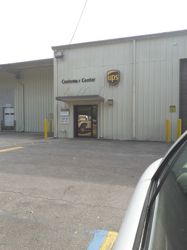 Shipping and Mailing Service «UPS Customer Center», reviews and photos, 3735 Hartsfield Rd, Tallahassee, FL 32303, USA