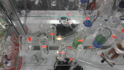 Tobacco Shop «One Love Tobacco & Gifts», reviews and photos, 7116 Gulf Blvd, St Pete Beach, FL 33706, USA