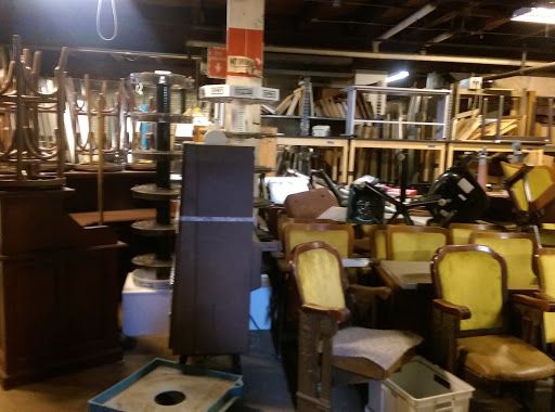 Door Supplier «Bauer Brothers Salvage», reviews and photos, 2432 N 2nd St, Minneapolis, MN 55411, USA